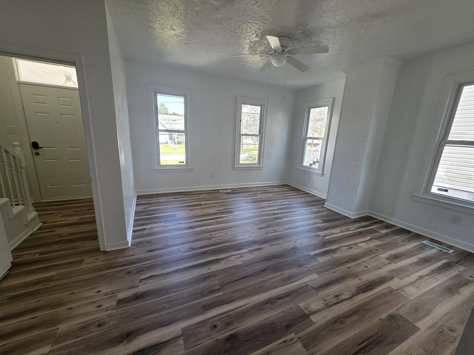 3 bed, $1,750 — Photo 3