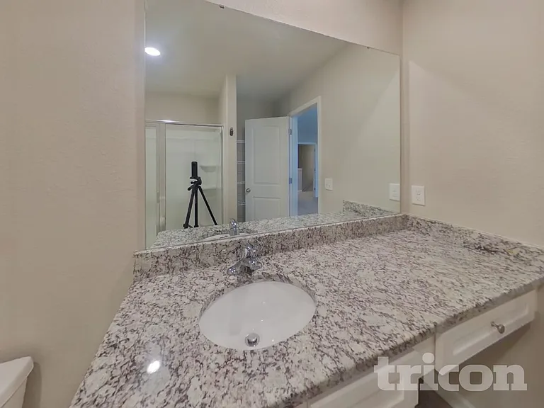 2170 Southlea Dr — Photo 8