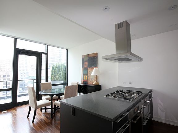 5th image of 99 Warren St APT 11H