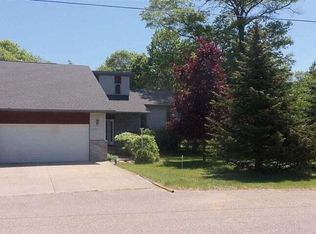 1172 Eagle Dr, Saint Helen, MI 48656