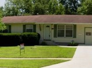 3231 SW 31st St, Topeka, KS 66614