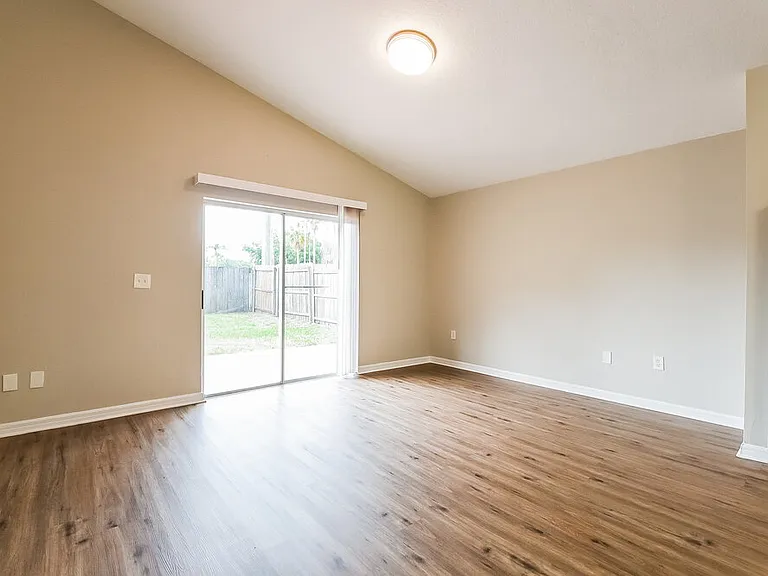 3352 Kelsey Ln — Photo 6