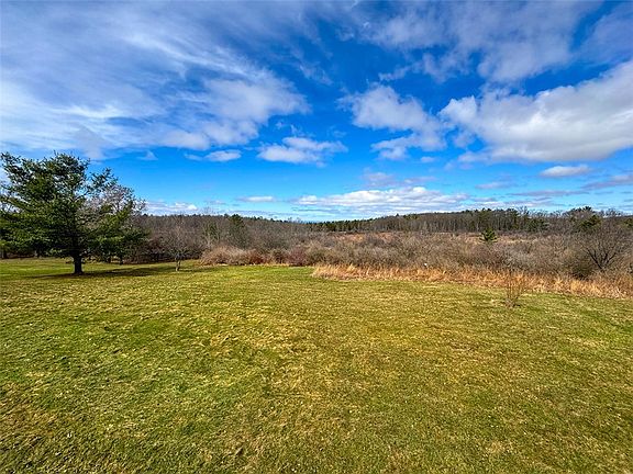 4th image of 440 Snyder Hill Rd