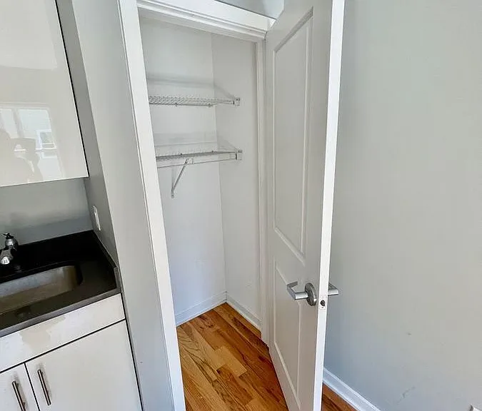531 Budd St #2C — Photo 5