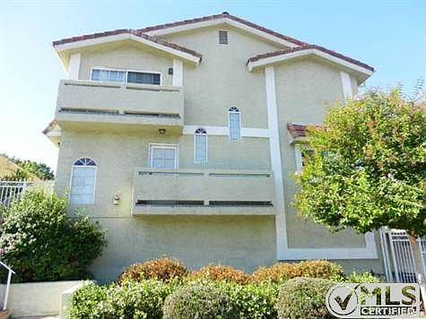 1st image of 13825 Victory Blvd Unit 4