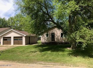 106 S Dakota St, Clark, SD 57225