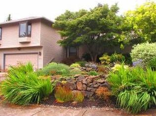 15531 NW Overton Dr, Beaverton, OR