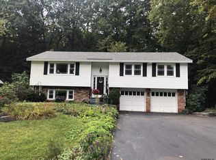 56 Harmon Rd, Glenville, NY 12302