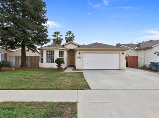 1865 Martinho Ave, Tulare, CA 93274