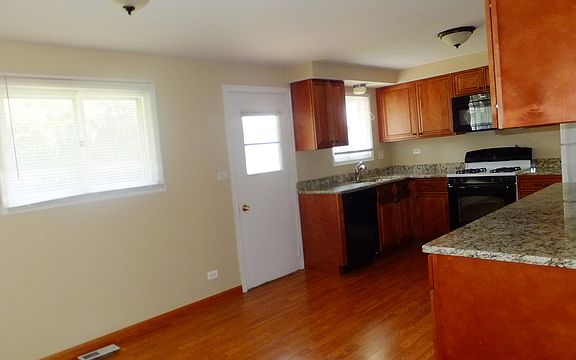 2nd image of 413 Desmond Dr