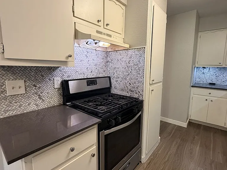 10615 Golden Quail Dr — Photo 3
