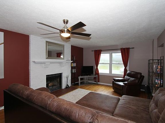 4th image of 4725 Norwich Ct