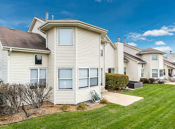 3rd image of 16410 Francis Ct