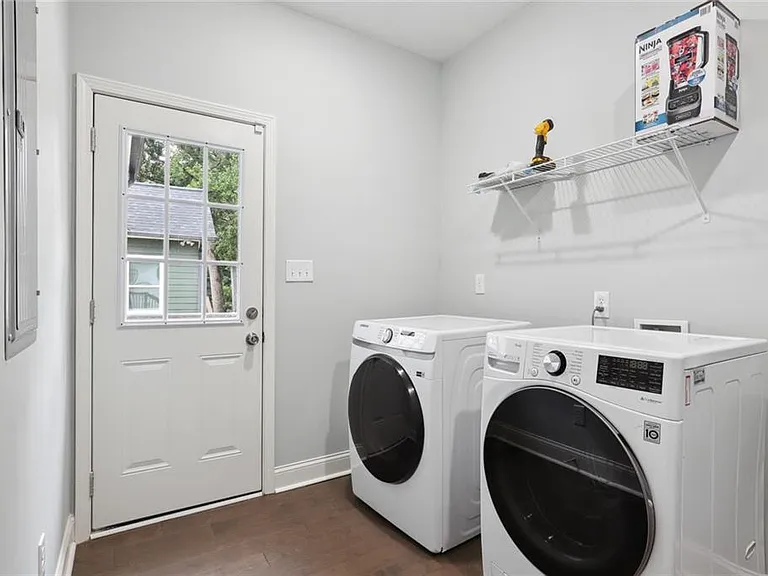 257 Birch St — Photo 17