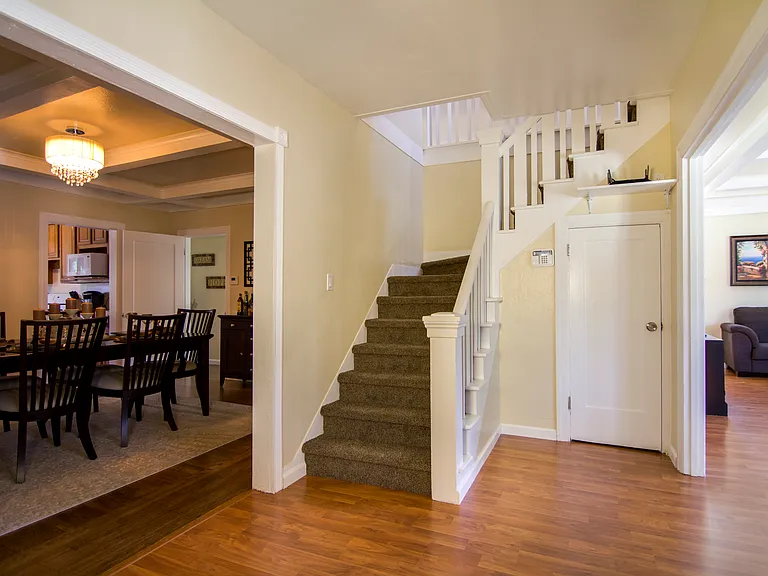 2206 Lincoln St — Photo 11