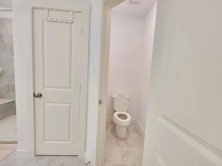 3913 Crown Ave — Photo 17