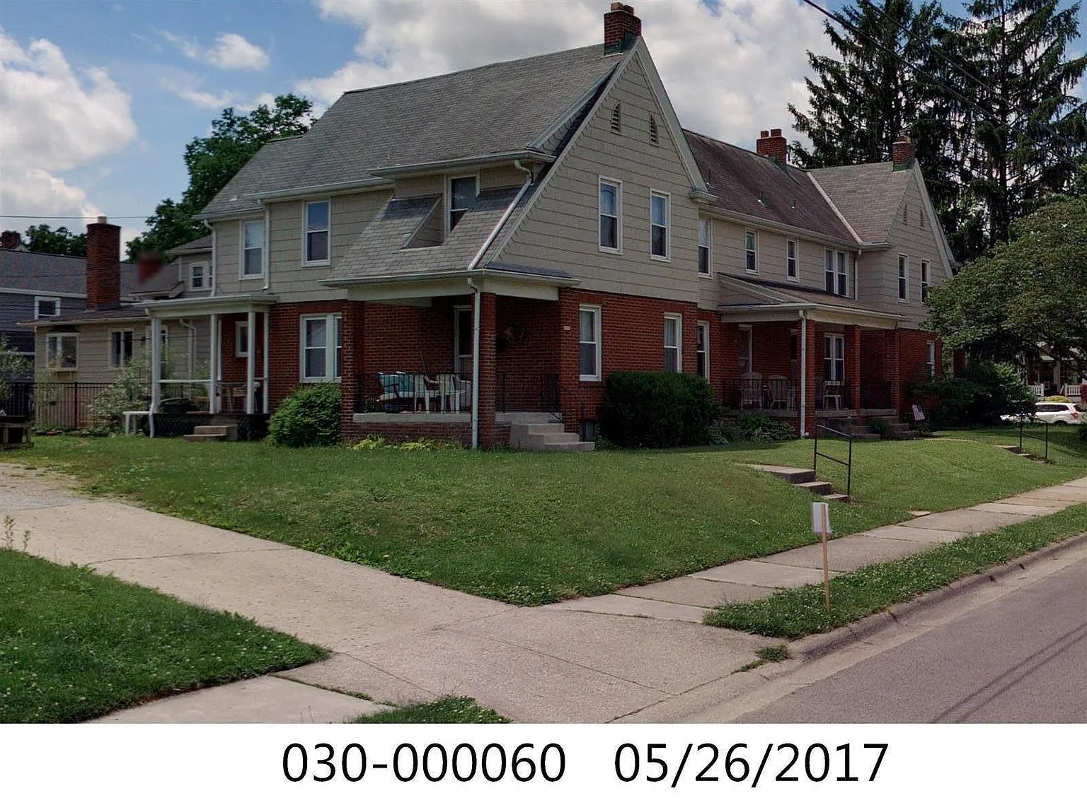 1535 W 1st Ave photo 1