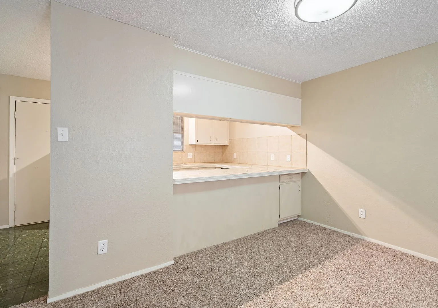 Shannon Circle A-D 104 — Photo 3
