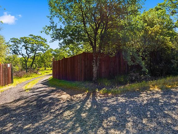 5th image of 52 Eagle Vista Dr