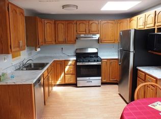 899 Main St, Springfield, MA 01103