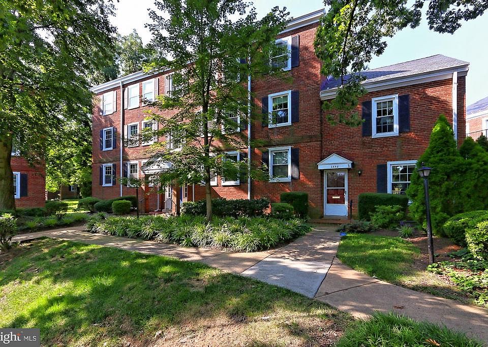 1st image of 2832 S Abingdon St APT B1