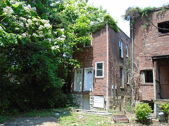 2nd image of 4710 Kensington Pl