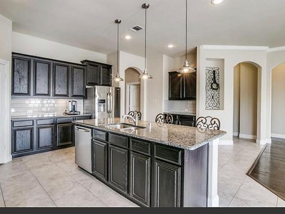 4th image of 2632 Sabine Cir