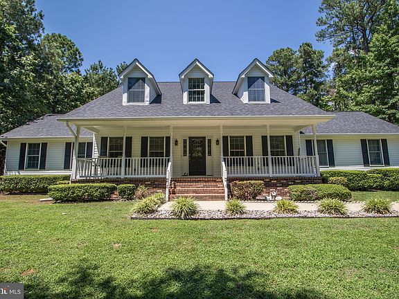 3rd image of 19090 Mallard Creek Ct