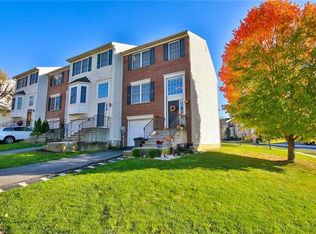 438 S Oak St, Freemansburg, PA 18017
