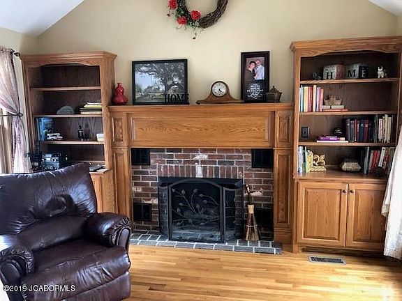 4th image of 5224 Sharon Dr
