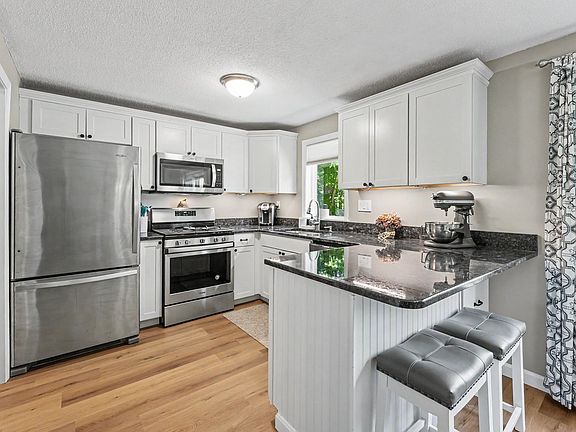 2nd image of 3 Salisbury Road