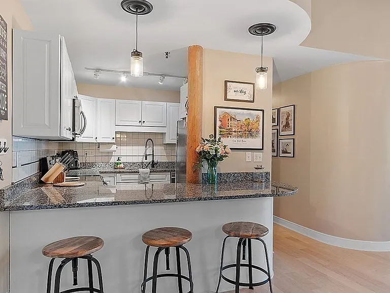 14 Sanford St #29 — Photo 9