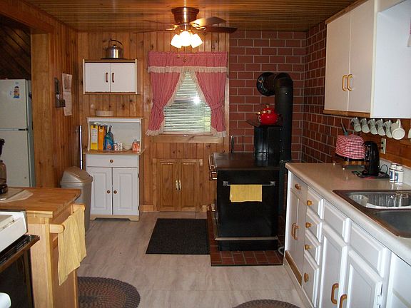 4th image of 2085 E 2nd St