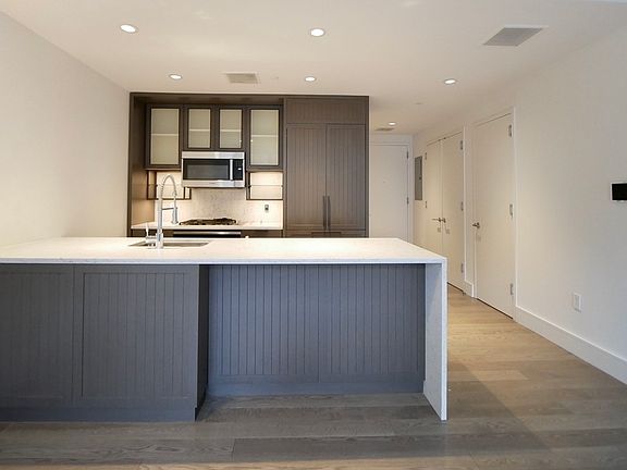 3rd image of 510 E 14th St APT 301