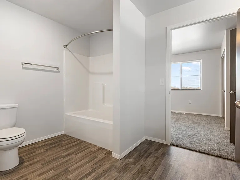Sawyer Pointe — Photo 38