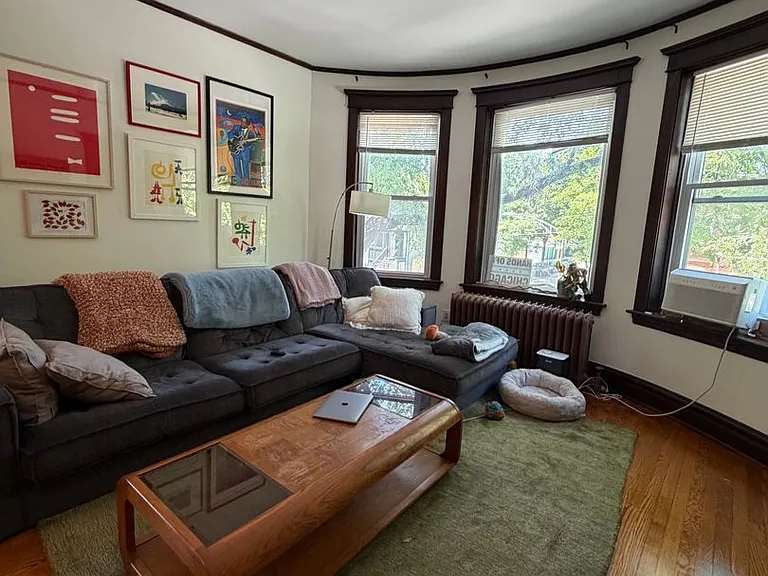 2701 N Whipple St — Photo 2