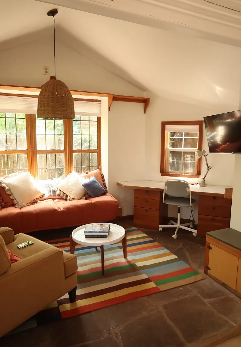 1 bed, 375 sqft, $3,000 — Photo 1