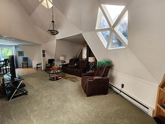 4th image of 220 W Mountain View Dr