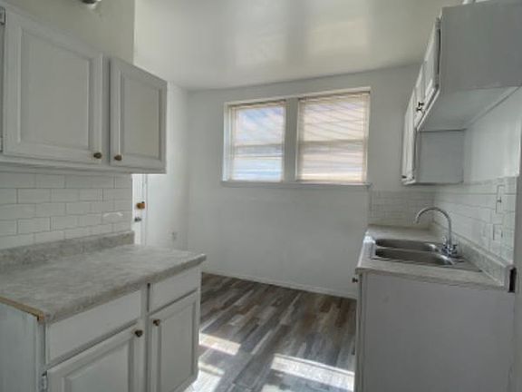 5th image of 7922 S Kingston Ave
