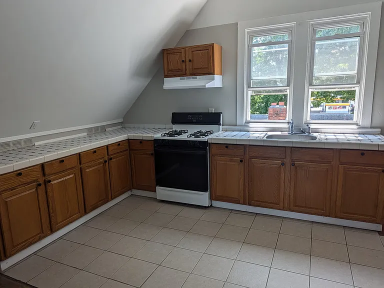 1268 Quinnipiac Ave #3 — Photo 2