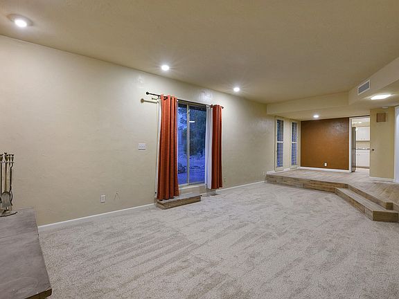 3rd image of 6911 E Crestline Dr