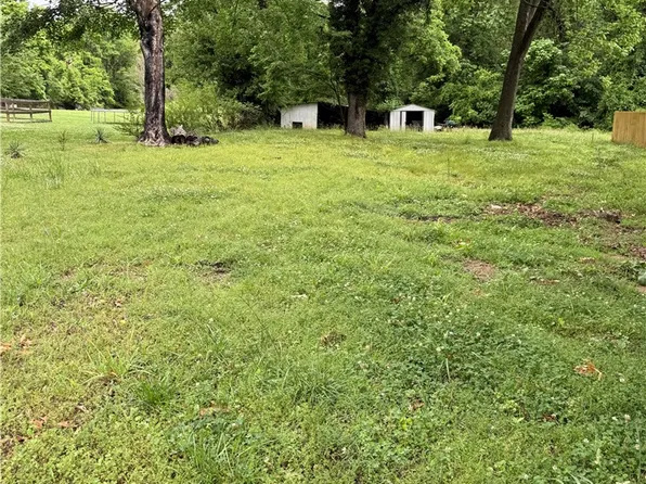 309 E North St, Lincoln, AR 72744