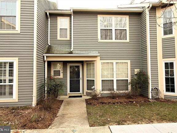 2nd image of 994 Breakwater Dr