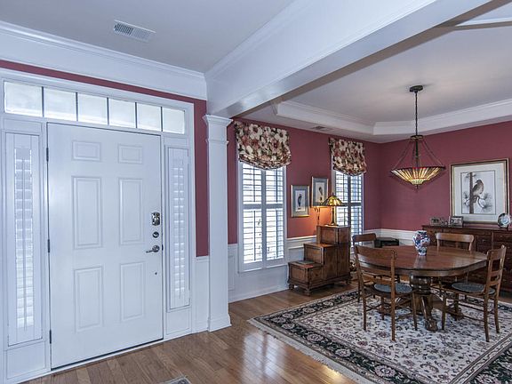 5th image of 313 Oyster Bay Dr