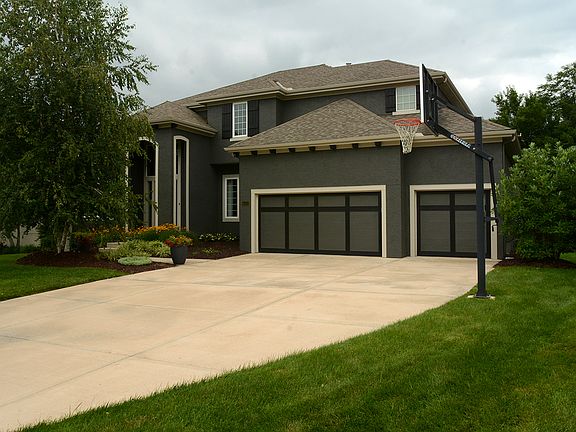 2nd image of 10405 W 169th St