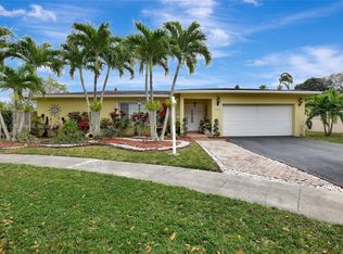 5220 SW 8th St, Plantation, FL 33317
