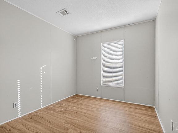 5th image of 5509 Sunkist Cir