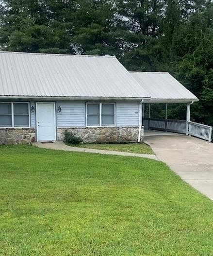 1st image of 117 Wood Ln