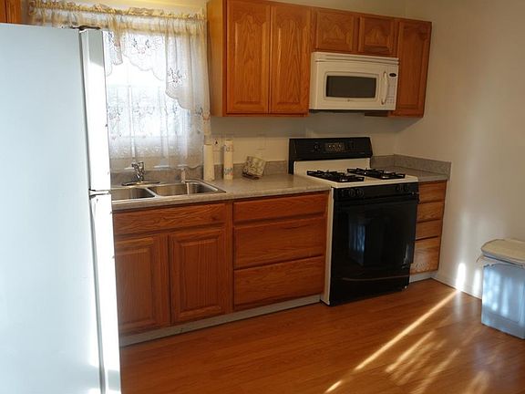 4th image of 4007 Patricia St