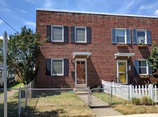 910 N Columbus St, Alexandria, VA 22314